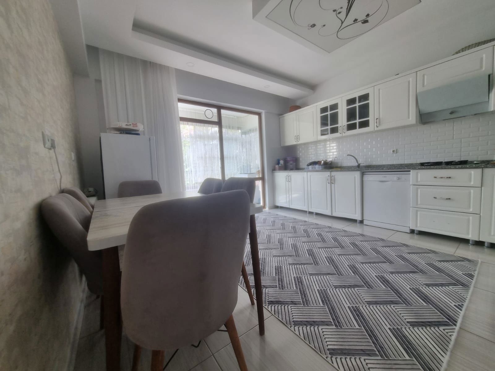 REMAX DOĞU DOĞUKENT SATILIK 3+1 DAİRE