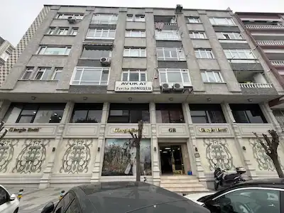 HATBOYU DERİCİLERDE GENİŞ CEPHELİ SATILIK MAĞAZA