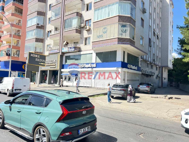 CEYLAN AVM YANI KURUMSAL/YÜKSEK KİRACILI SATILIK CADDE MAĞAZASI