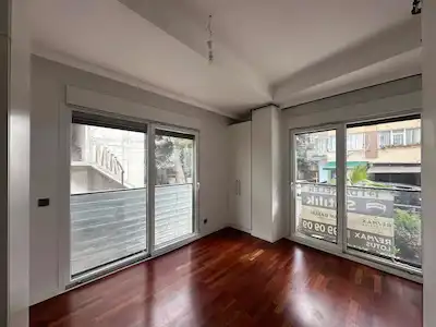 KADIKÖY, SUADIYE, FERIDE GEÇIDI, YÜKSEK GIRIŞ, SATILIK 1+1
