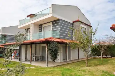 DAVUTLAR TERMAL VİLLALARI'NDA KIRALIK LÜKS 4+1 VİLLA
