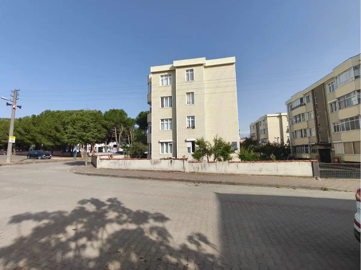 ÇANAKKALE BİGA ŞİRİNTEPE MAH. HASTANE VE OKUL YAKINI ÖZLER SİTESI 3+1 DAİRE