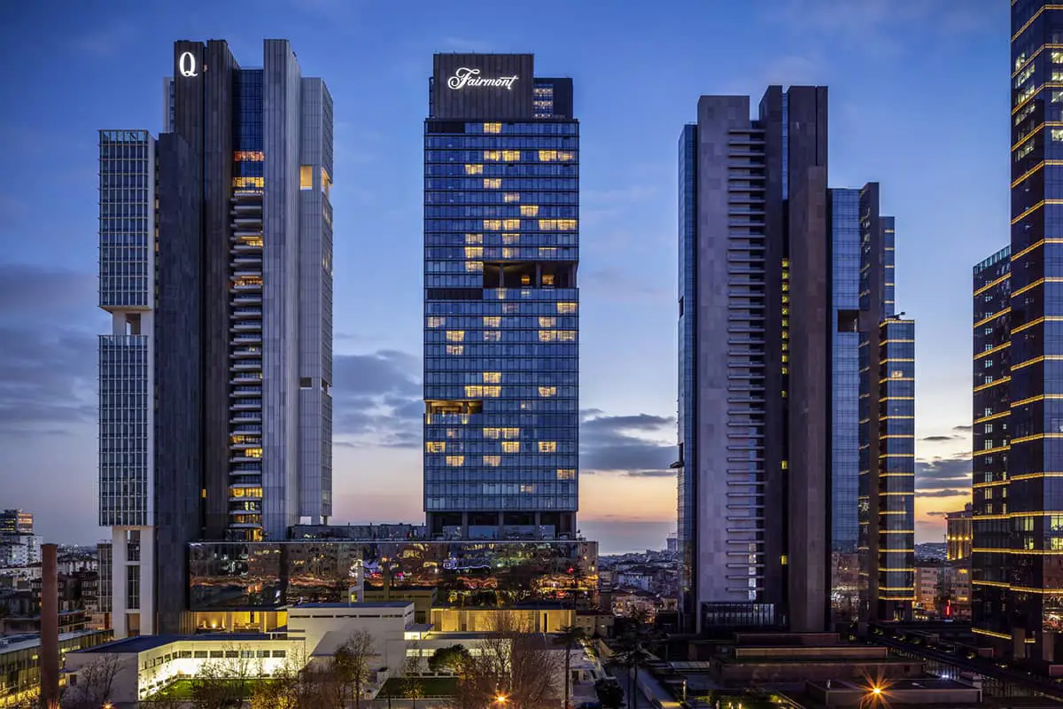 QUASAR'DA  HER ŞEY DAHİL  MOBİLYALI  HAZIR OFİS