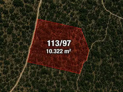 SPİL DAĞI ETEKLERİNDE, DOĞAL YAŞAM VE ÜRETİM İÇİN UYGUN 10.322 M² TARLA