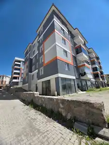 REMAX İLKE'DEN HİLALKENT'TE SATILIK İŞ YERİ
