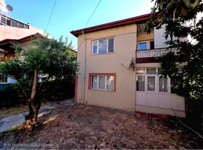 240 M2 TİCARİ ARSA İÇİNDE 2 KATLI SATILIK BİNA İZMİT 42 EVLER