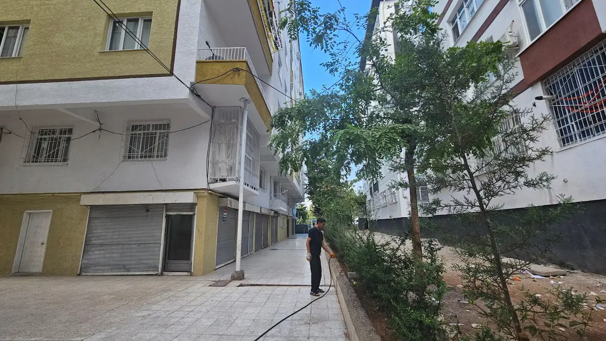 BAYINDIRLIK FİDANLIK KARŞSI GÜLİSTAN KOOP. ALTNDA SATILIK DÜKKAN