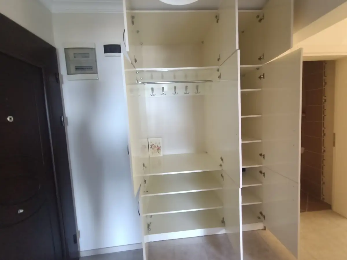 REMAX KANYON'DAN KENT KONUTTA DENİZ MANZARALI 2+1 ARA KAT DAİRE