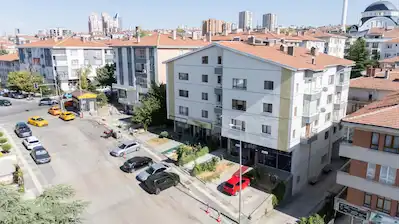 SOKULLU CADDESİ YAKINI HARİKA KONUMDA GENİŞ VE KULLANIŞLI ,185 M² KİRALIK DÜKKAN