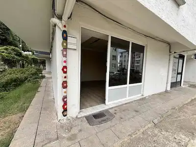 GÖLCÜK DEĞİRMENDERE MÜFİT SANER CADDESİNDE SATILIK DÜKKAN/ DEPO/MAĞAZA