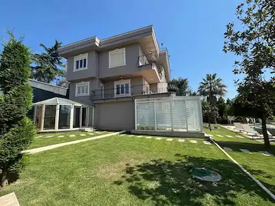 BEYKOZ BAKLACI MAHALLESİNDE KİRALIK İKİZ VİLLA