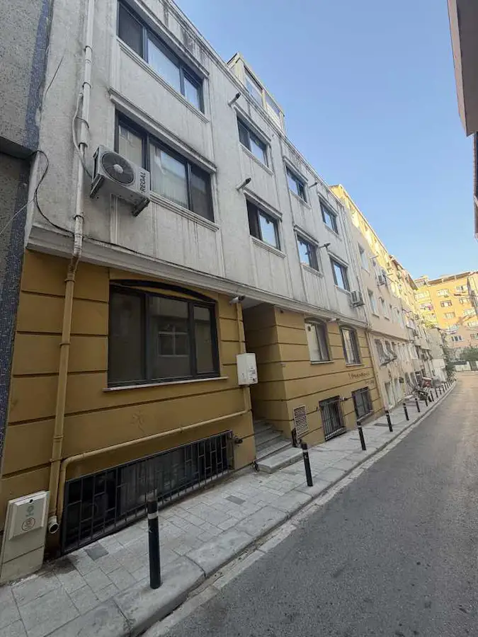 MÜZE GAZHANE ARKASI YENI BINADA 2 + 1 KIRALIK DAIRE