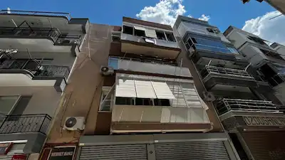 MENEMEN MERMERLI MAHALLESI'NDE MERKEZI KONUMDA 3+1 SATILIK DAIRE