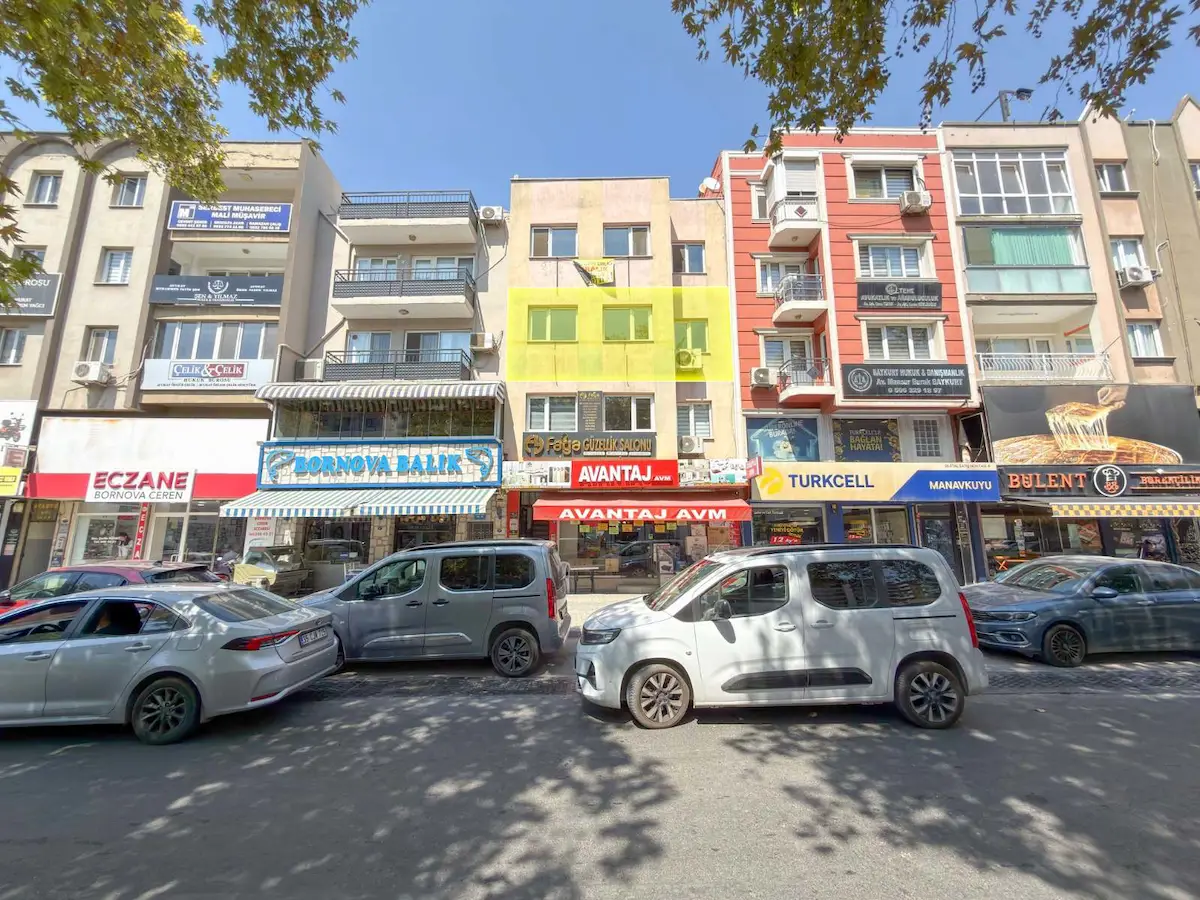 MANAVKUYU MAHALLESI SAKARYA CADDESI'NDE 2+1 KIRALIK OFIS!