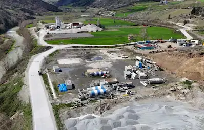 İLKADIM BADIRLI DA SATILIK (8901 M2)TİCARİ İMARLI ARSA