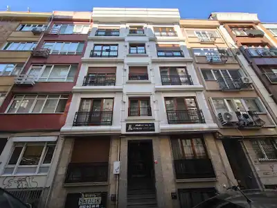 SAKIZAĞACI GİRİŞLERİ AYRI MERKEZİ KONUM 3+2 SATILIK DUBLEKS