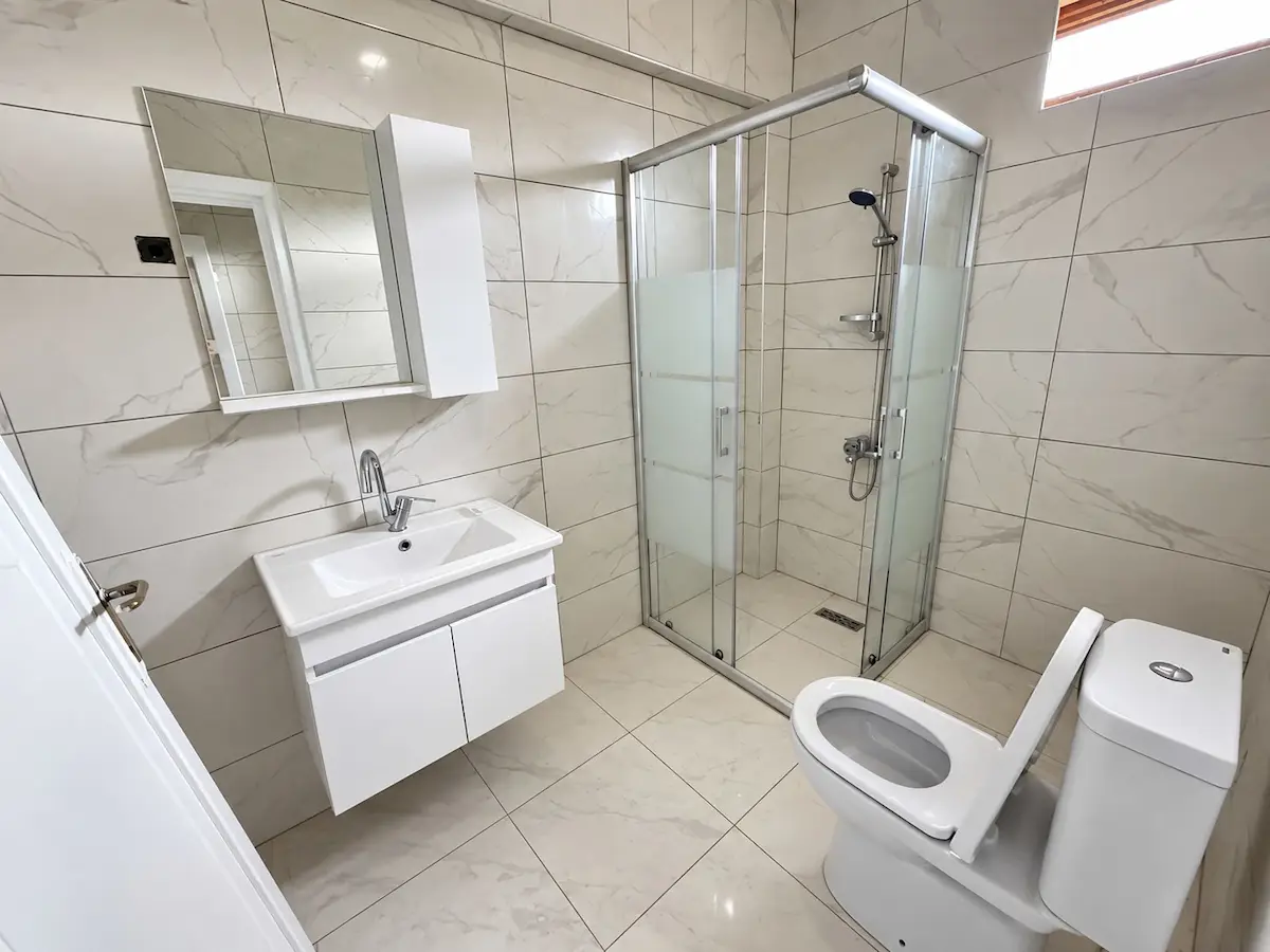 SERDİVAN KAYMAKAMLIK YAKINI SATILIK 3+1 DAİRE