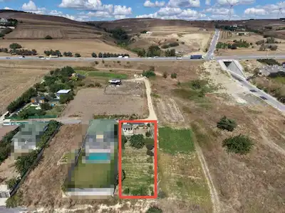 KAMİLOBA 'DA 720 M2 VİLLA İMARLI ARSA
