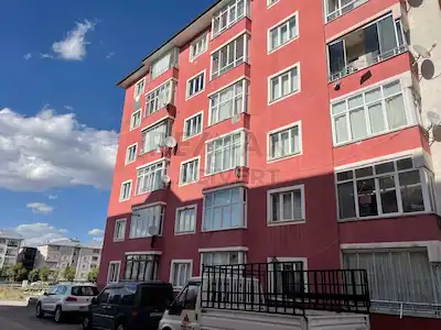 RE/MAX LACİVERT'TEN ŞÜKRÜPAŞA'DA SATILIK 3+1 DAİRE