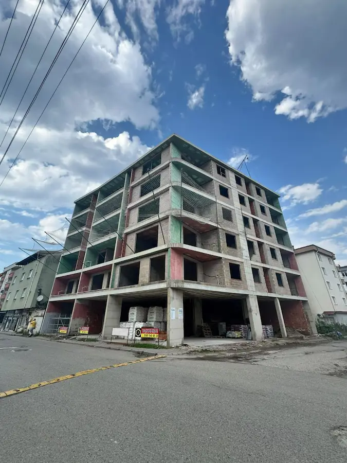 GİRESUN MERKEZ AKSU’DA 2+1 MUTFAK DOĞALGAZ DAHİL SATILIK DAİRE