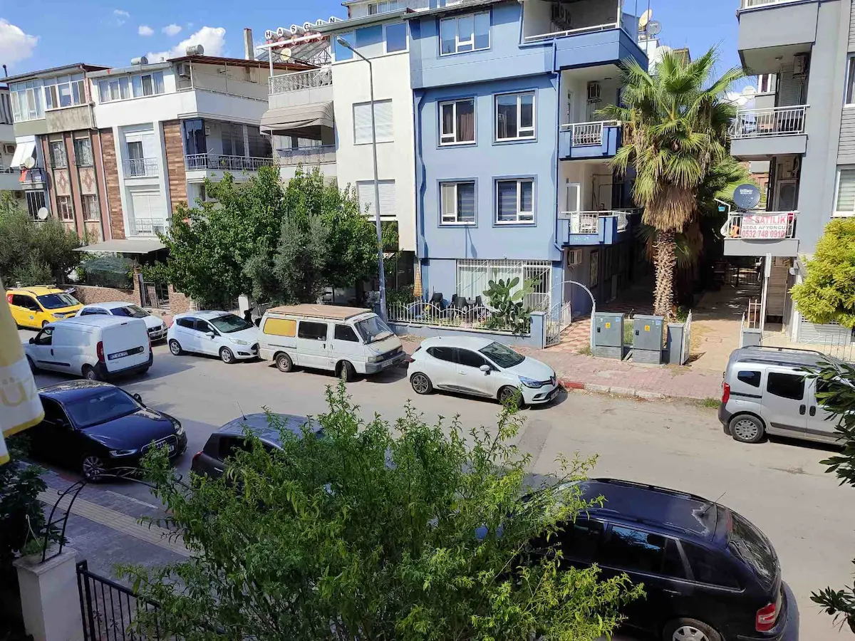 FENER MAH’DE 2+1 BALKONLU, KREDİYE UYGUN KİRACILI DAİRE