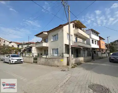 YALOVA REMAX ŞEHİR'DEN MERKEZDE SATILIK 2 KATLI BİNA