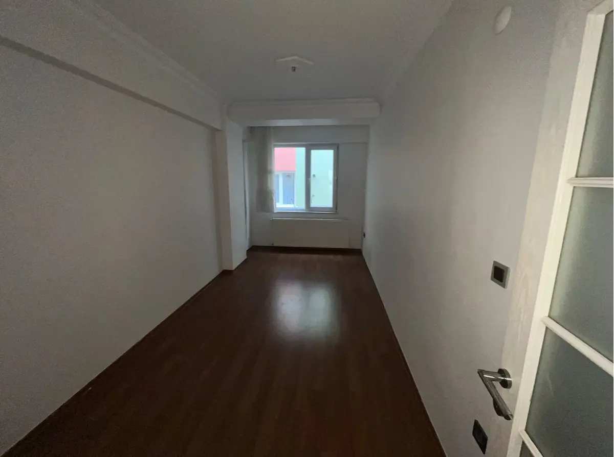 ÇEKMEKÖY MİMAR SİNAN’DA 2+1 | 75 M² NET |DOĞALGAZ KOMBİLİ | BOŞ