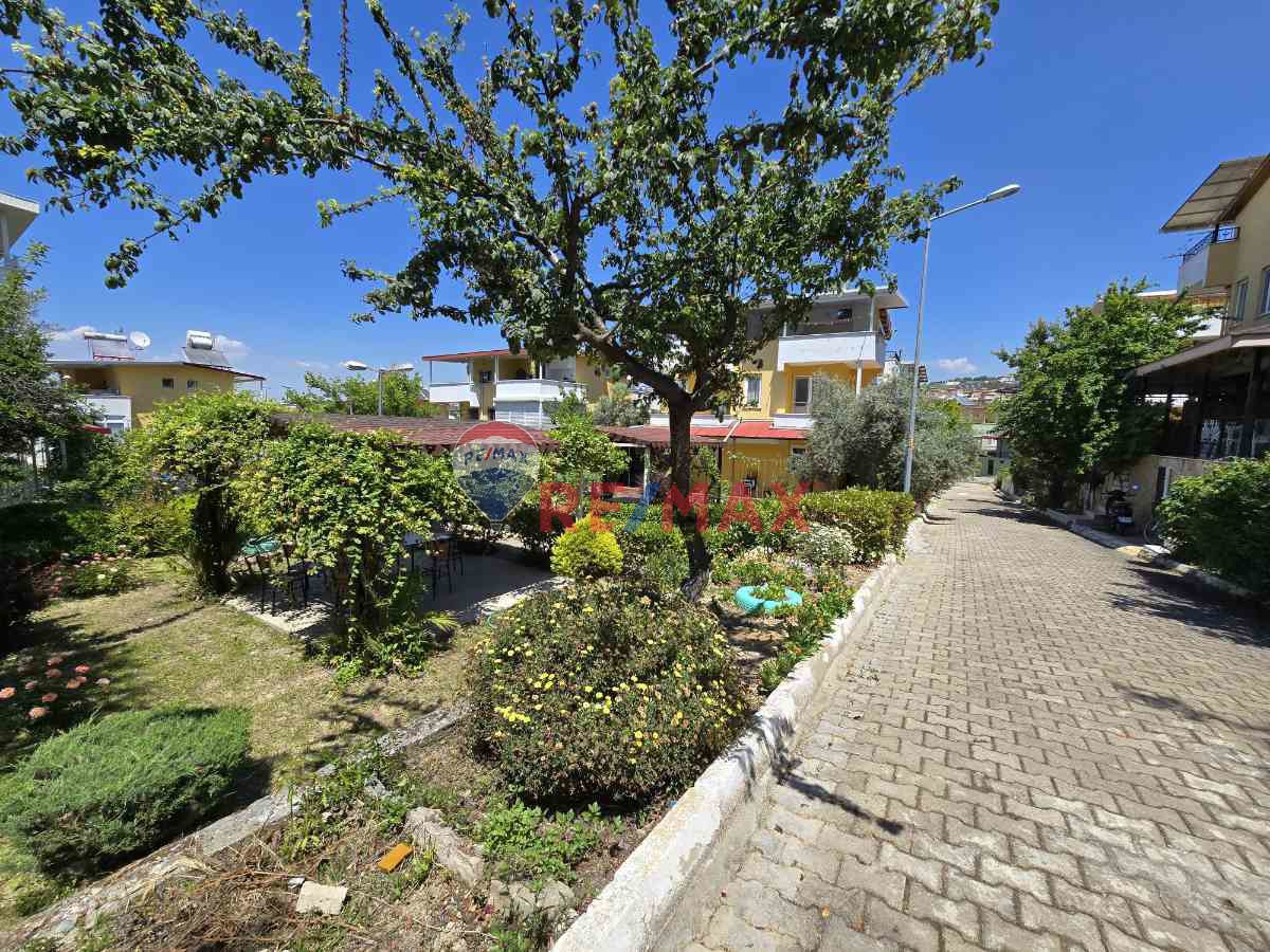 KUŞADASI SOĞUCAK 'TA SATILIK 3+1  BAHÇELİ YAZLIK VİLLA