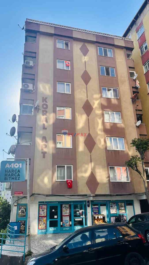 REMAXPRO KADİRDEN ÖZDİLEK'E KOMŞU GENİŞ 2+1