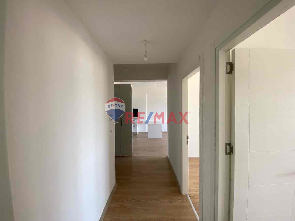 TORBALI YEDİEYLÜL MAH HAVUZLU SİTEDE KİRALIK 2+1 ARA KAT DAİRE
