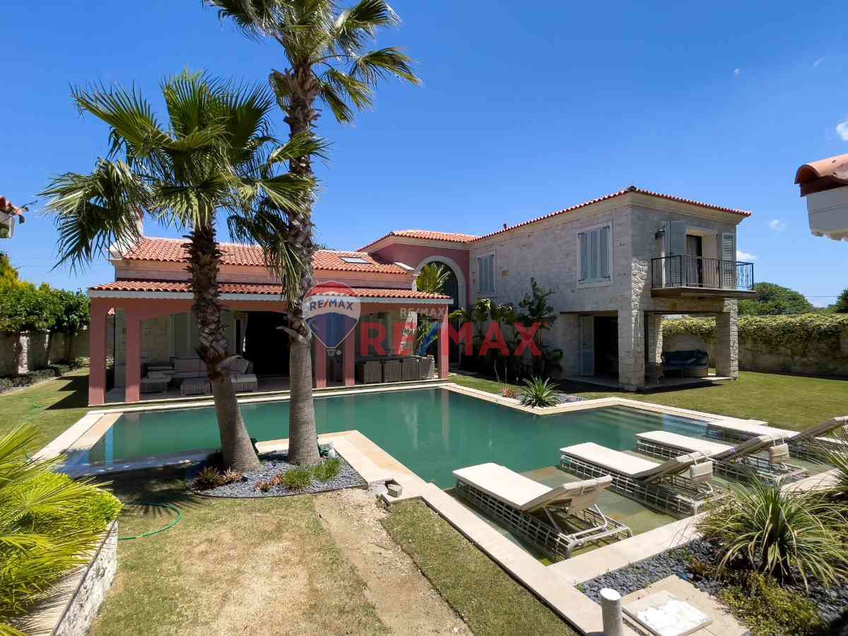 İZMİR MAMURBABA'DA 5+ 1 TAM MÜSTAKİL ULTRA LÜKS KIRALIK MALİKANE