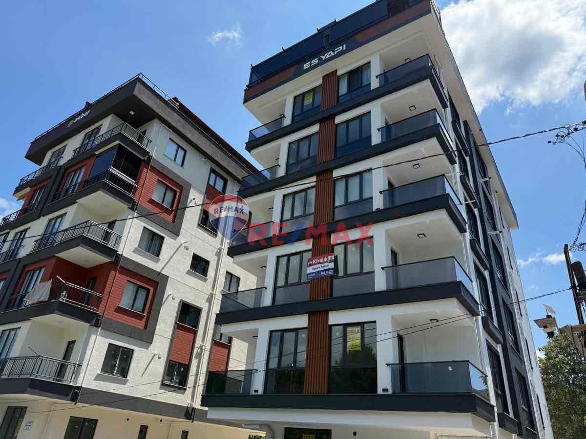 ÇEKMEKÖY ALEMDAĞ MAHALLESINDE SIFIR KİRALIK DAİRE