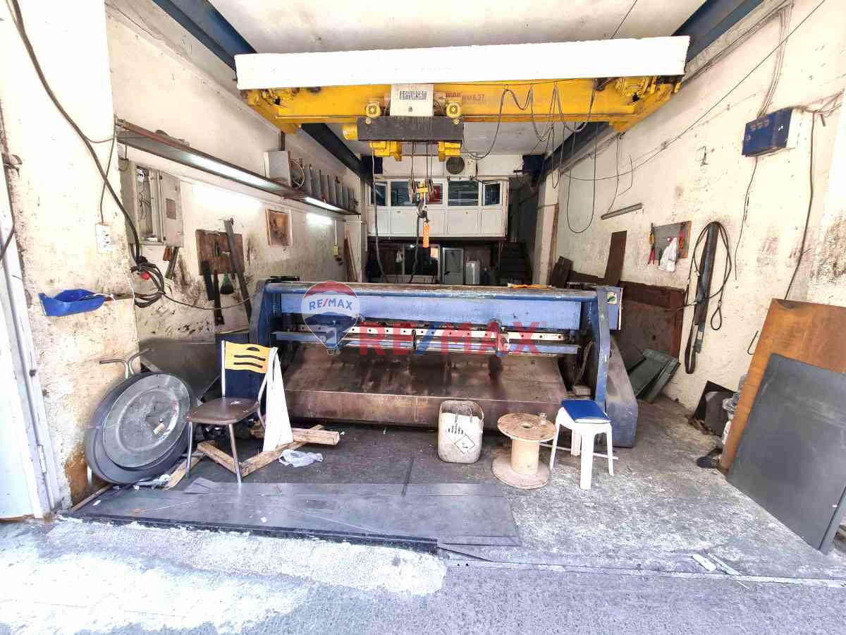 AHMET SEZER'DEN TOPÇULAR SANAYİDE DÜZ GİRİŞ SATILIK ATÖLYE