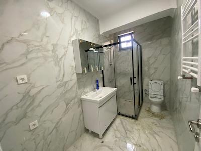 KARTAL | MÜKEMMEL KONUMDA | GENİŞ M2'Lİ | SATILIK 2+1 YENİ DAİRE