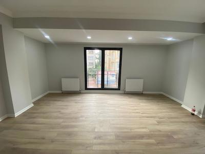 KARTAL | MÜKEMMEL KONUMDA | GENİŞ M2'Lİ | SATILIK 2+1 YENİ DAİRE