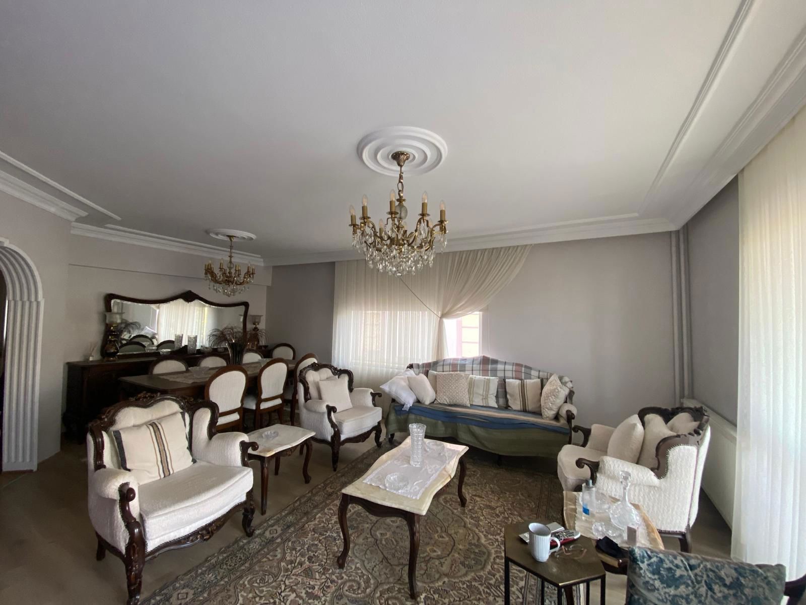 REMAX BEYAZ BEŞEVLER KONAK SATILIK 3 + 1 DAİRE