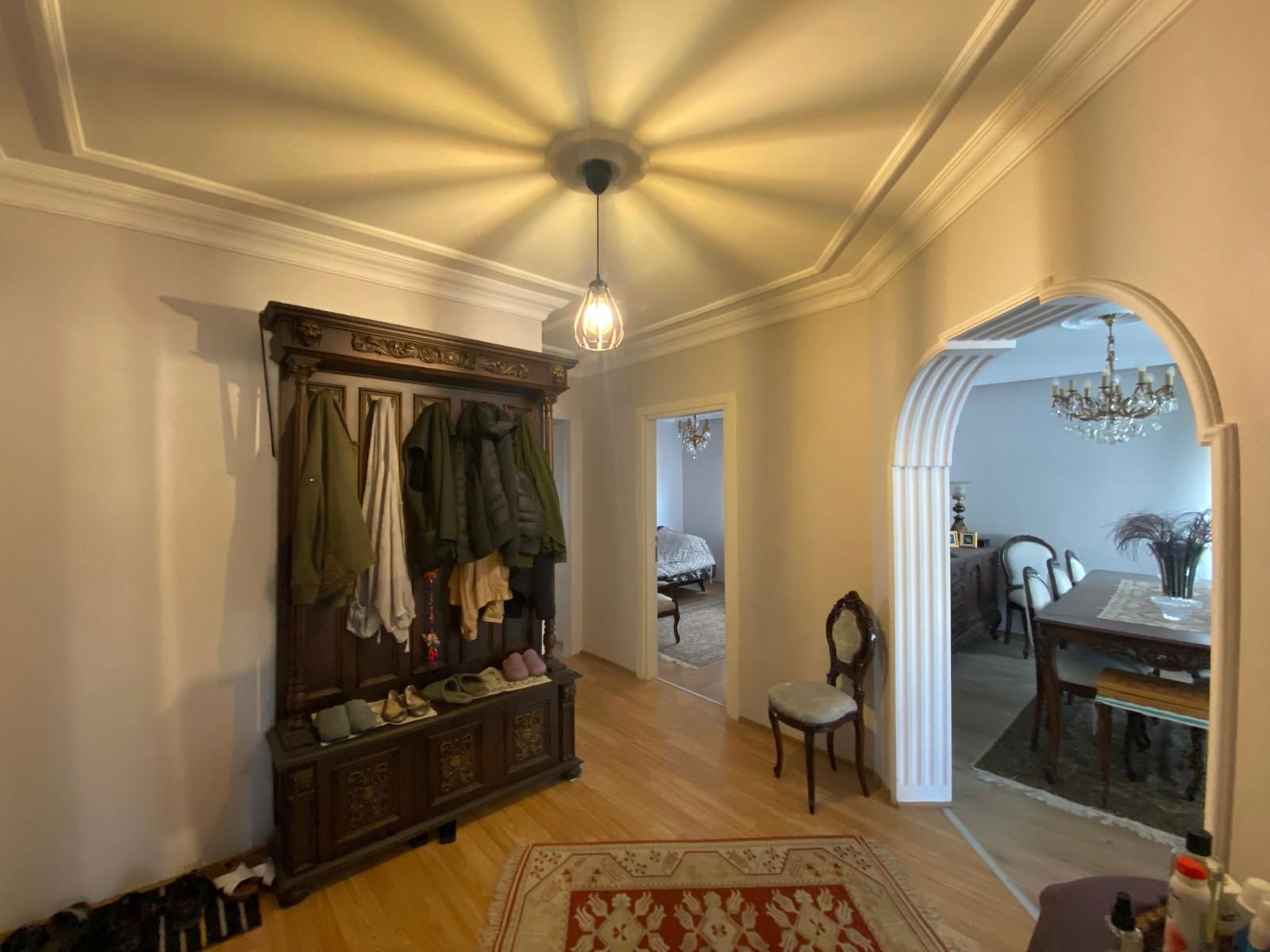 REMAX BEYAZ BEŞEVLER KONAK SATILIK 3 + 1 DAİRE