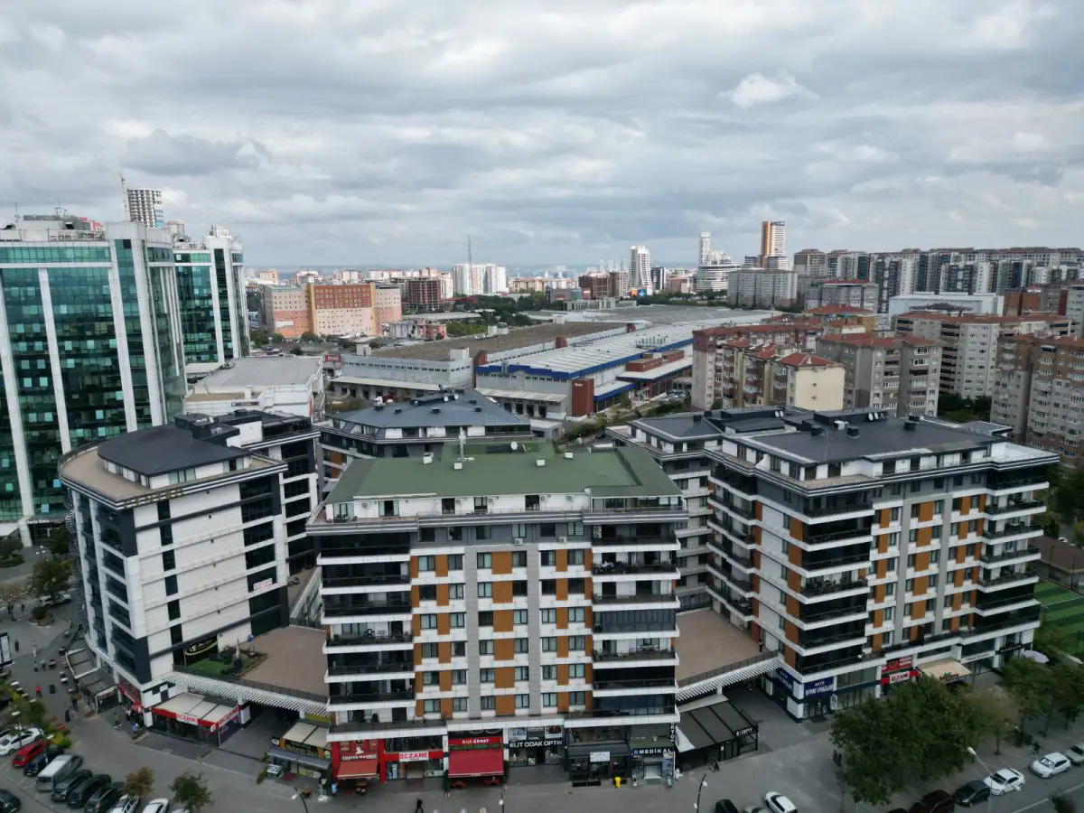 REMAX' GELEŞIMDEN,  4+2 300M2 DENİZ MANZARALI SATILIK DUBLEKS 