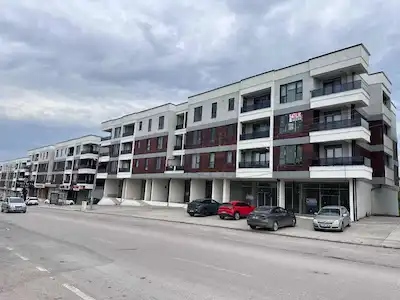 BAŞİSKELE PANORAMA 4 İŞYERLERİNDE 266 M2 DÜKKAN