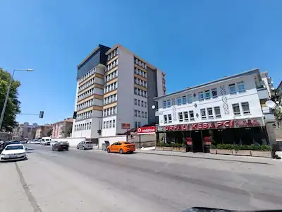 KEÇİÖREN AYVALI MAHALLESİ'NDE ANA CADDE ÜZERİNDE HAZIR KURULU URFALI KEBAP & RESTORAN