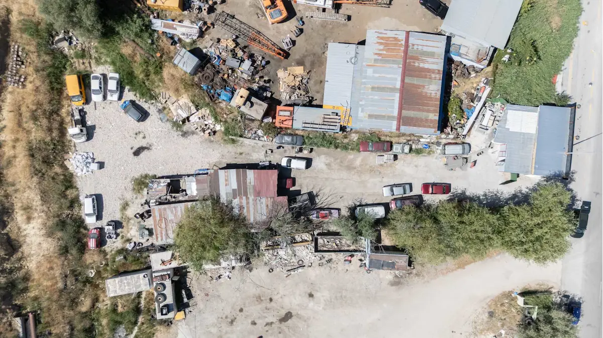 YENIMAHALLE OSTIM KÖŞE YANI PARSEL 1100M² BOŞ  KIRALIK DEPOLAMA ALANI 