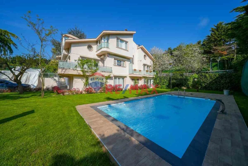 BAKLACI MAH. 1362 M² ARSA İÇINDE 7+1 MÜSTAKIL HAVUZLU VILLA