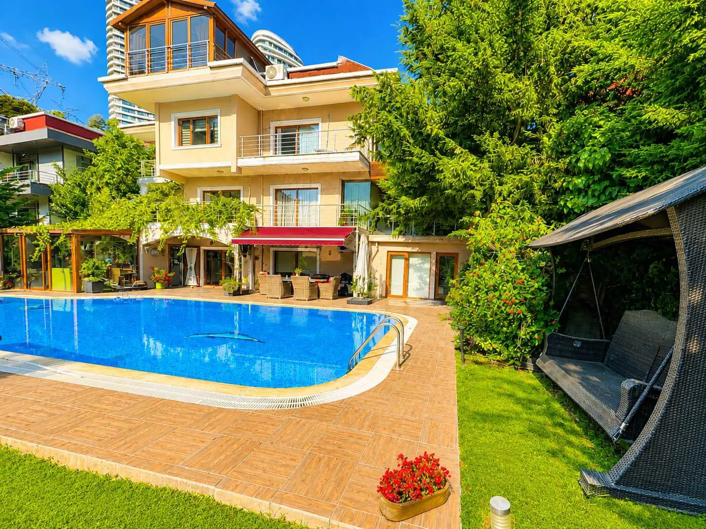 Property image 8