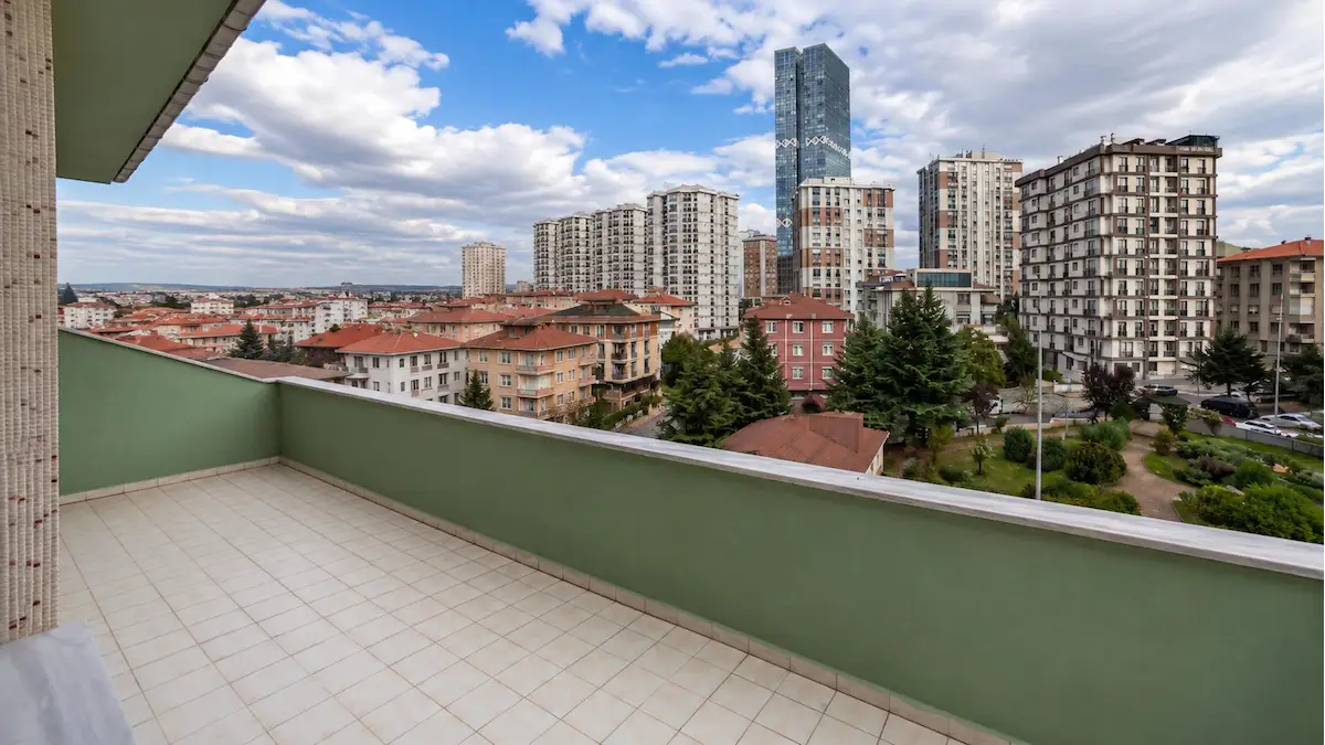 REMAX ANI 'DAN ÜMRANİYE TANTAVİ 'DE METROYA ÇOK YAKIN 3+1 SATILIK DAİRE