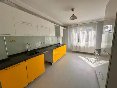 ARİFİYE FATİH MAHALLESİ’NDE 3+1 ARA KAT SATILIK DAİRE