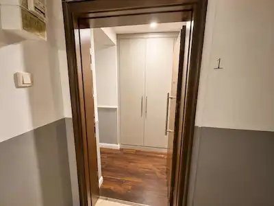 RE/MAX SMYRNA’DAN FAHRETTİN ALTAY’DA SATILIK 125 M² FERAH 3+1 |