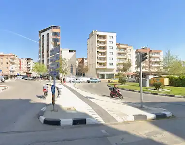 SÜRAT YOLU ÜZERI NADIR LOKASYONDA SATILIK 3 KATLI DÜKKAN 