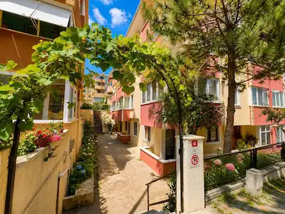 ŞİLE MERKEZ'DE FERAH BÜYÜK VE KULLANIŞLI 2+1 KİRALIK DAİRE