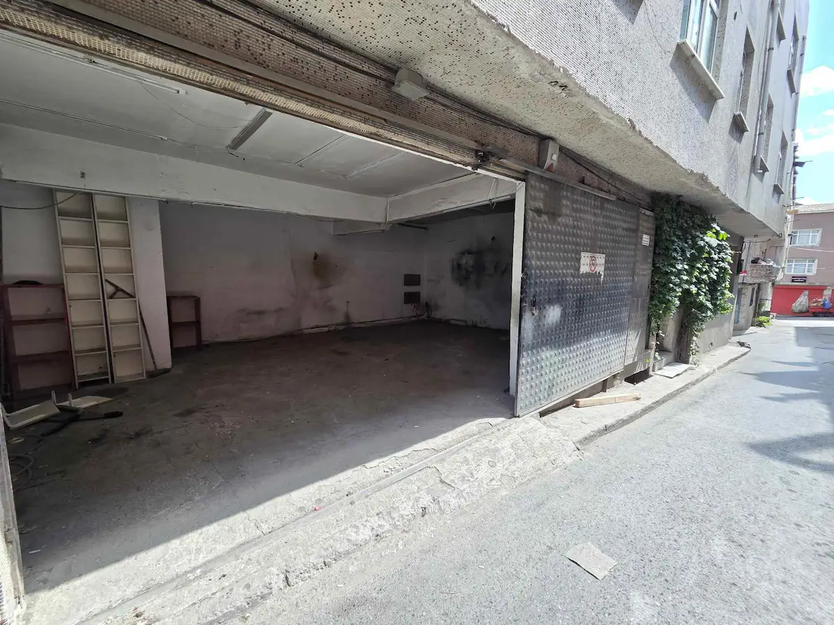 GAZİOSMANPAŞA MERKEZ MAH. SINDE OTO SEKTÖRÜNE UYGUN KIRALIK 45 M² DÜZ GİRİŞ TİCARİ MÜLK