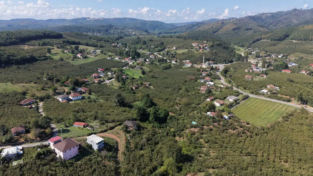HENDEK AKTEFEK’TE 1944 M² KONUT İMARLI ARSA 151/32 PARSEL
